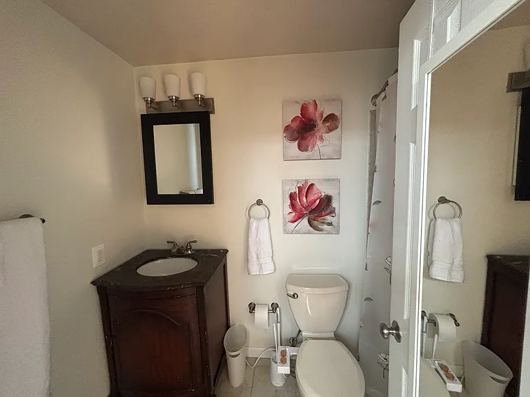 1249 Knox Ct — Photo 4