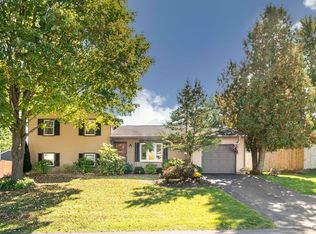 8371 Zenith Dr, Baldwinsville, NY 13027