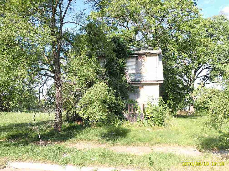 15481 Greenlawn