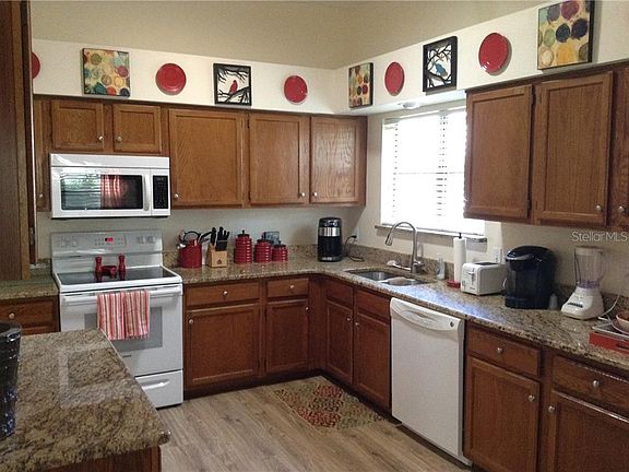 5th image of 604 Santiago Ct