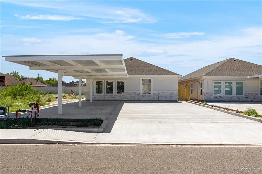5327 Vision St — Photo 1