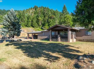 394 Stumbo Rd, Glendale, OR 97442