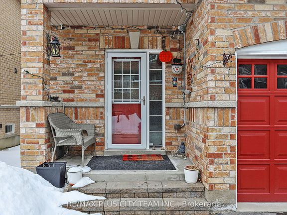 3rd image of 16 Edison Way