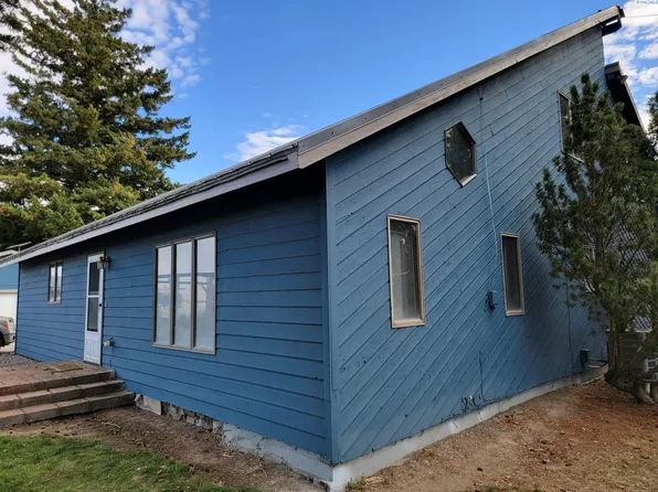 2241 Olmstead Rd, Grandview, WA 98930