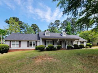 1804 1st St, Lanett, AL 36863