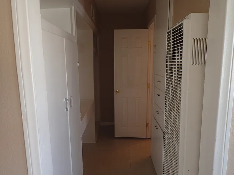 537 W Church Ave — Photo 3