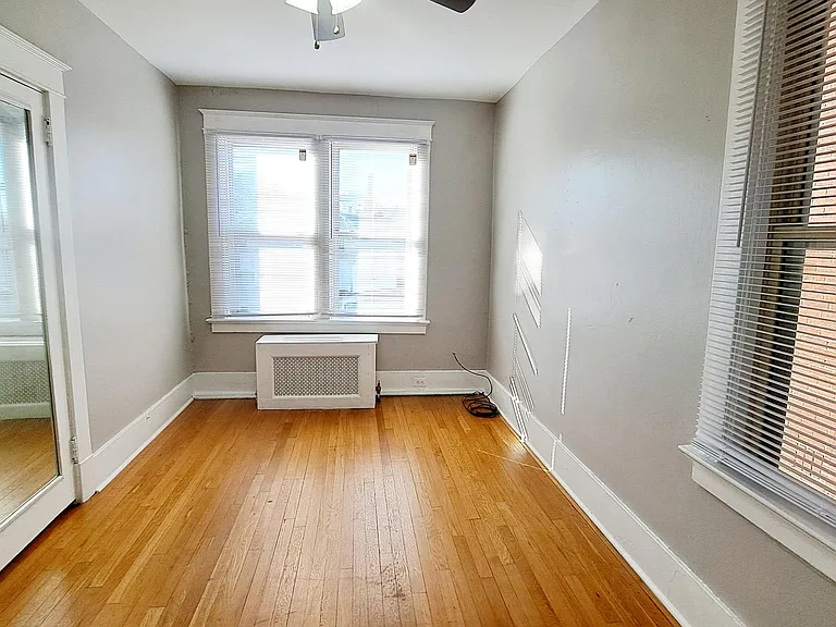 5950 Phillips Ave — Photo 21