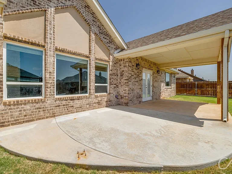 325 Mill Creek Dr — Photo 21