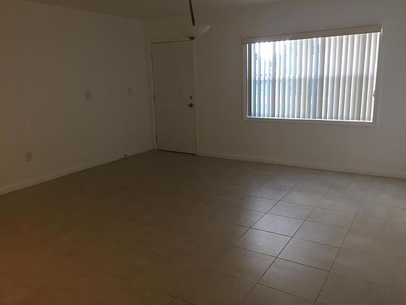 5th image of 464 Cheyenne Dr