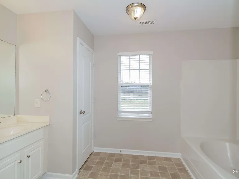 2117 Sebastiani Dr — Photo 8