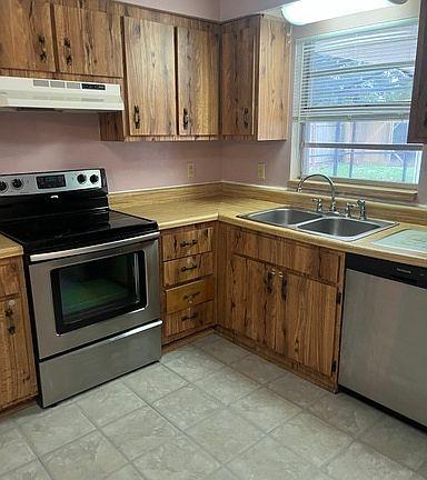 5th image of 8114 Portsmouth Ct