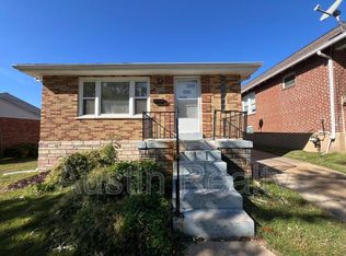 1509 Collins Ave, Saint Louis, MO 63117