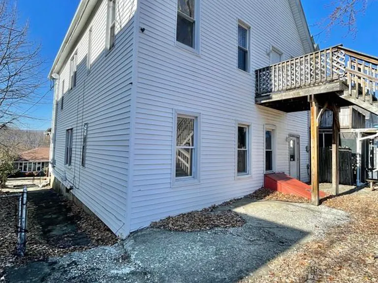 1028 N Webster Ave #1 — Photo 6