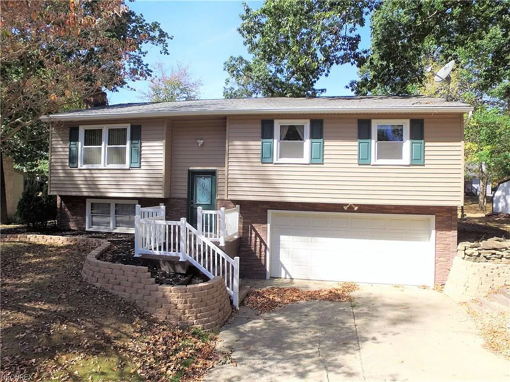 1732 Oak St photo 1