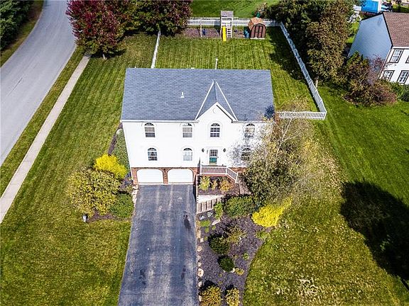2nd image of 301 Trail Ct E