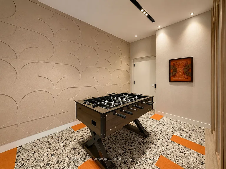 10 Oak St #1402 — Photo 13