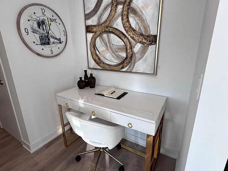 370 Martha St #1710 — Photo 7