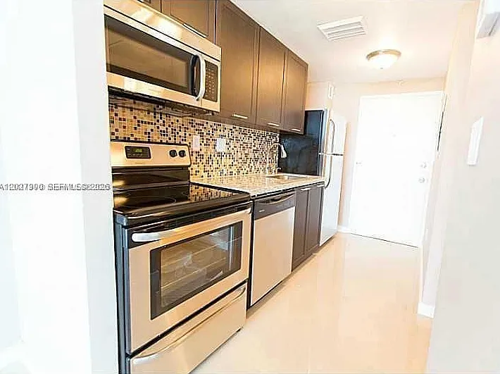 3301 NE 5th Ave #412 — Photo 3