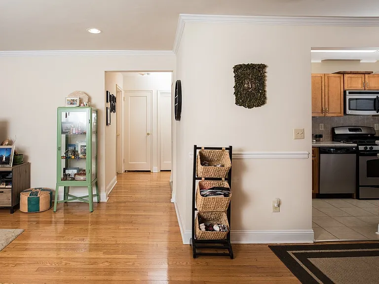 Englewood Village, LLC — Photo 41