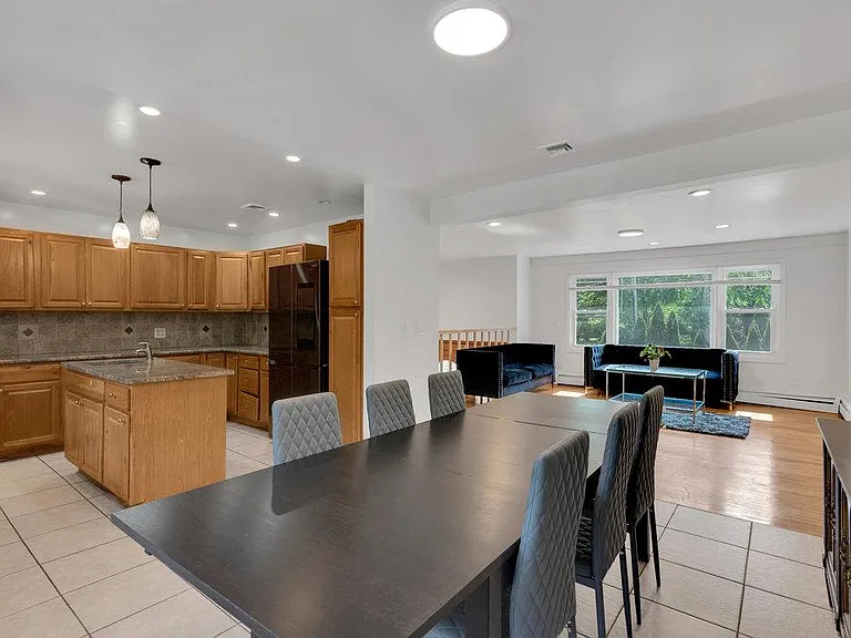459 Norwood Ave — Photo 13