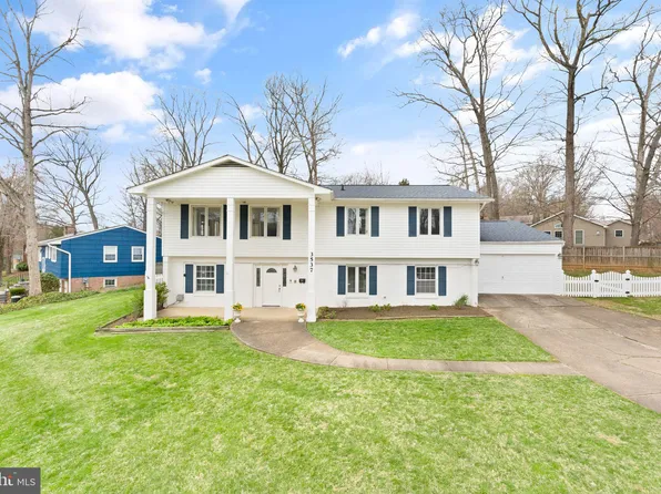 3537 Queen Anne Dr, Fairfax, VA 22030