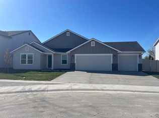 7445 E Edison St, Nampa, ID 83687