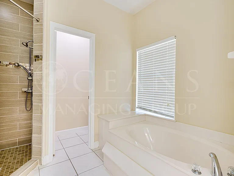 4013 Cree Dr — Photo 26