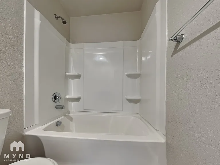 3917 Asher Aly — Photo 14