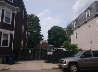 654 E 7th St, South Boston, MA 02127