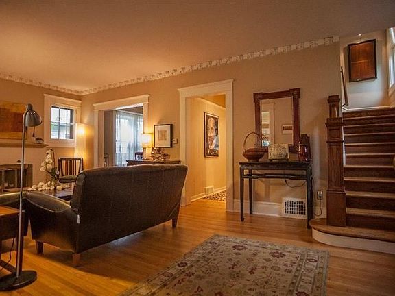 5th image of 716 Granger Ave