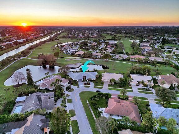 3rd image of 16860 Silver Oak Circle