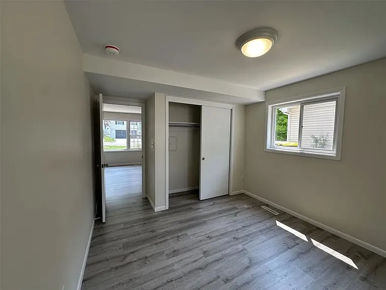 3004-3006 Stanford Ave — Photo 9