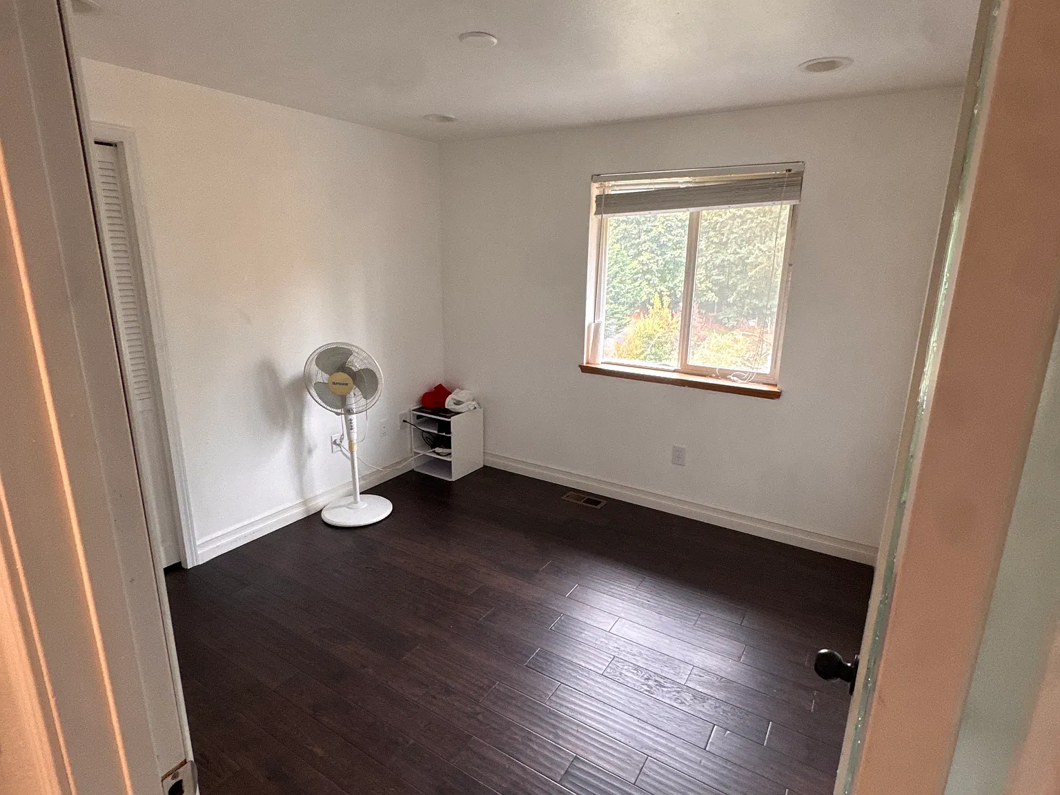 4 bed, 2.5 bath, 2910 sqft, $3,400 — Photo 2