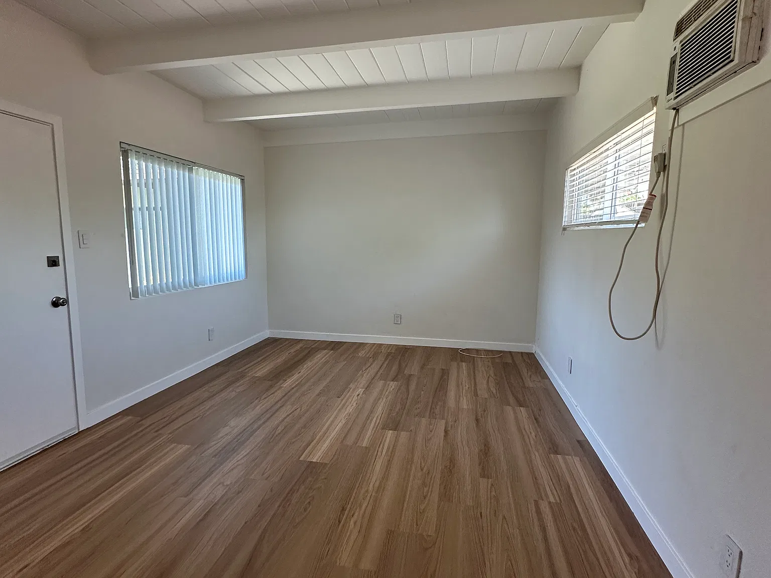 1 bed, 550 sqft, $1,500 — Photo 3