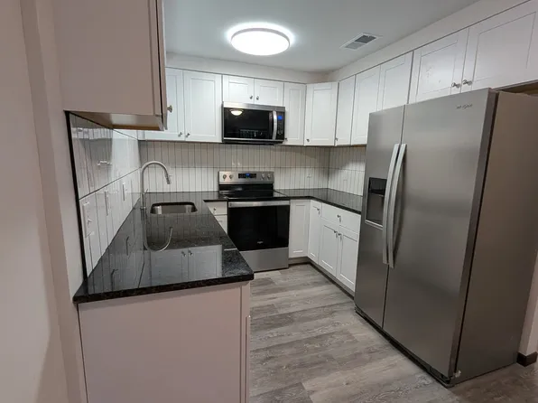 15 E 50th St APT 1, Kansas City, MO 64112