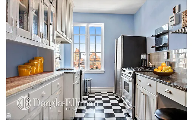 Sold by Douglas Elliman | media 37