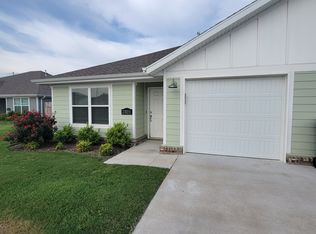 2-2702 N Teresa Dr, Siloam Springs, AR 72761