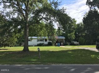 7420 Fountainbleau Rd, Ocean Springs, MS 39564