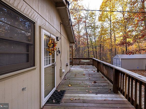 3rd image of 335 Wildwood Ln