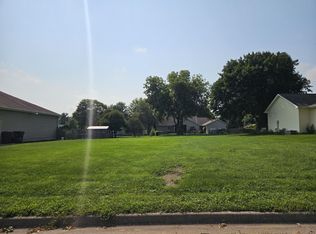 315 Spruce St, Wilton, IA 52778