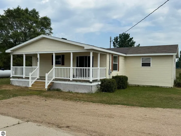 3069 N Johnson Rd, Weidman, MI 48893