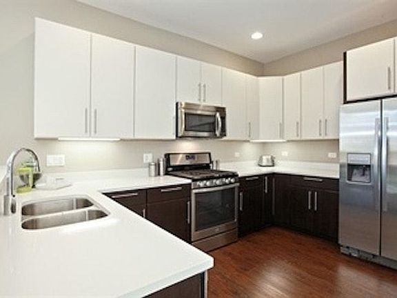 3rd image of 2008 N Whipple St APT 306