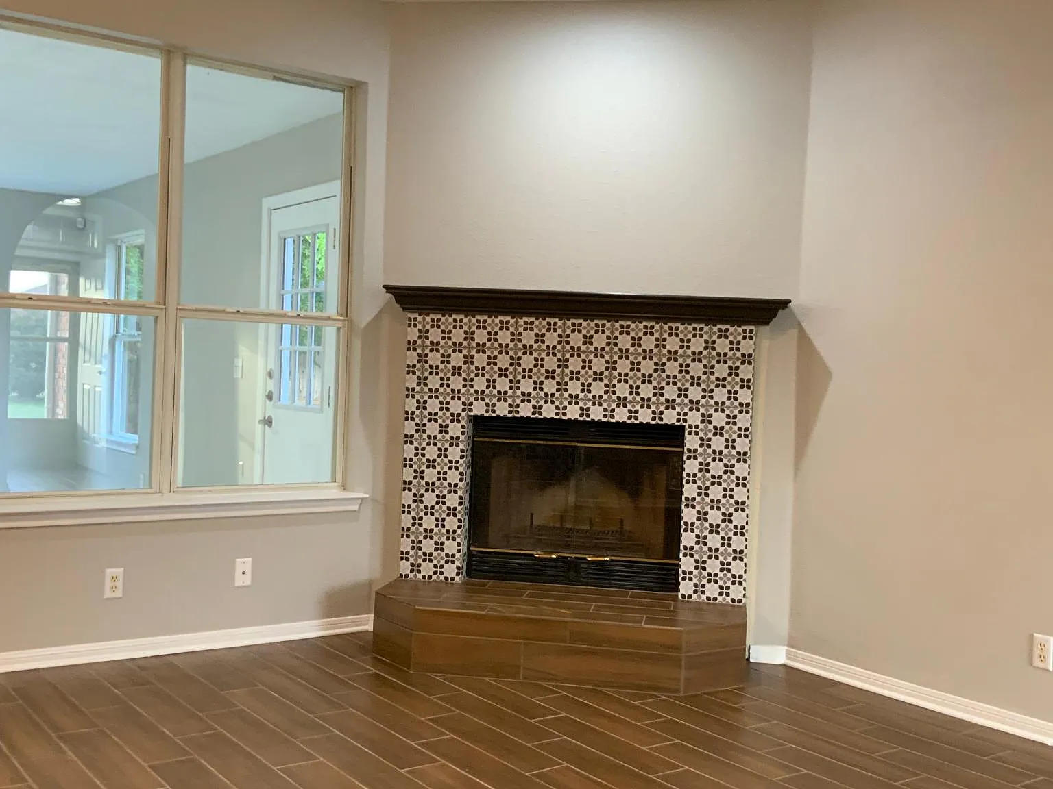 3 bed, 1559 sqft, $1,650 — Photo 1