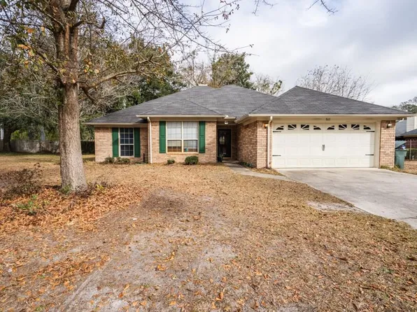 803 Westminister Ct, Hinesville, GA 31313