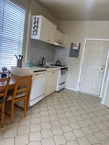 27 66th St #8 Photo 1