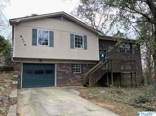 8376 Country Cir, Pinson, AL 35126