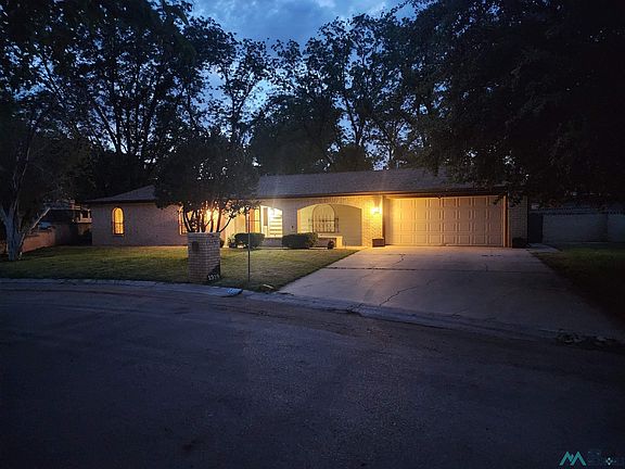 3rd image of 1319 Doepp Dr
