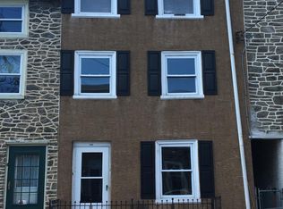 130 Grape St, Philadelphia, PA 19127