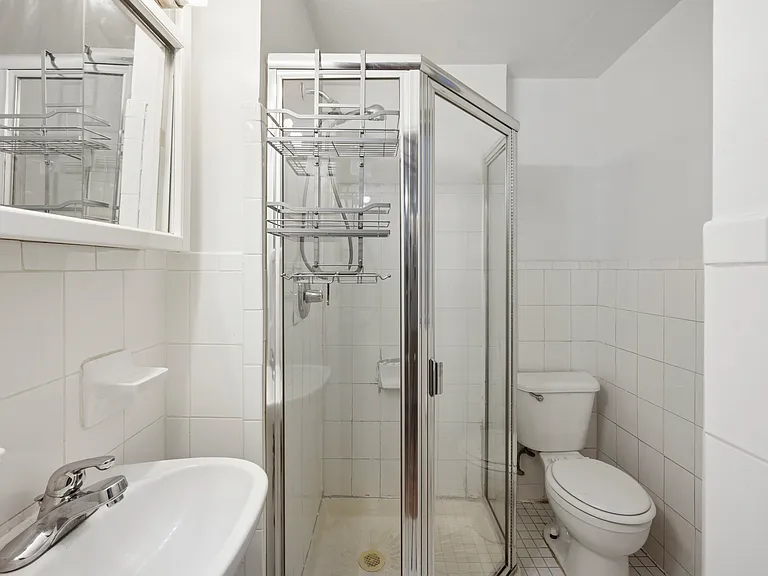 320 E 49th St #35 — Photo 6