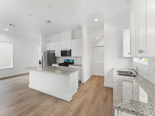 6413 Leopold Star Ln, Houston, TX 77048